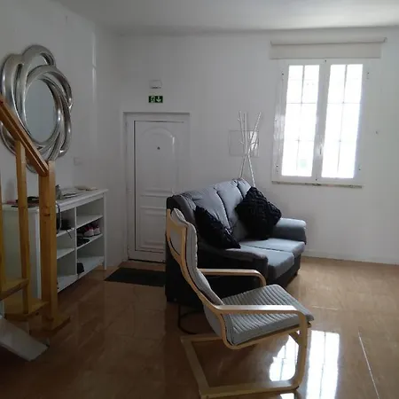 Πανσιόν Casa Guti Costa de Caparica